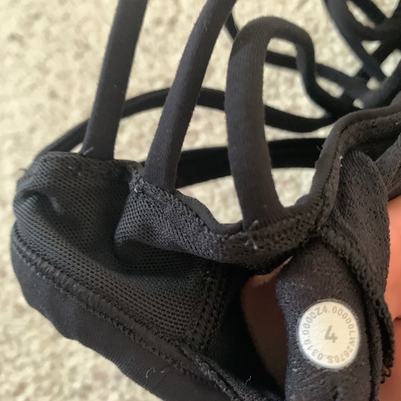 Lululemon free to be sports bra - Picture 5 of 5